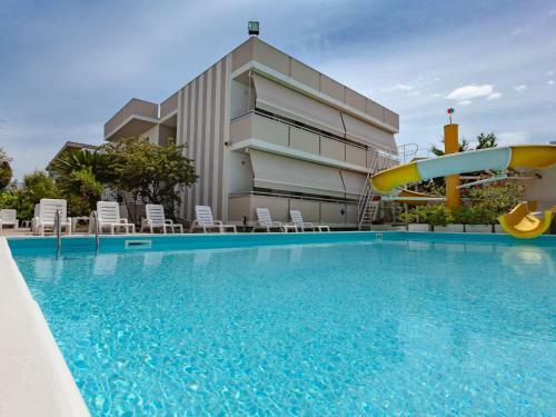 Urbane Apartment In Alba Adriatica Near Sea