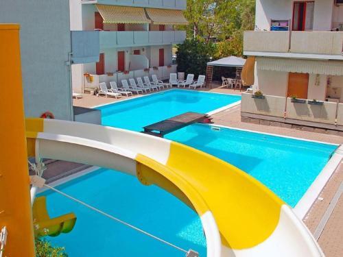 Urbane Apartment In Alba Adriatica Near Sea