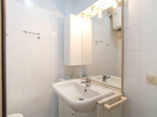 Bright Studio In Marinella With Balcony Or Terrace