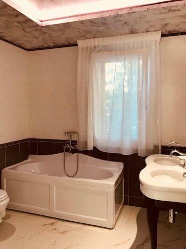 Beautiful Modern Villa In Isola Albarella