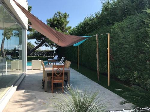 Super Villa With Private Pool In Isola Albarella