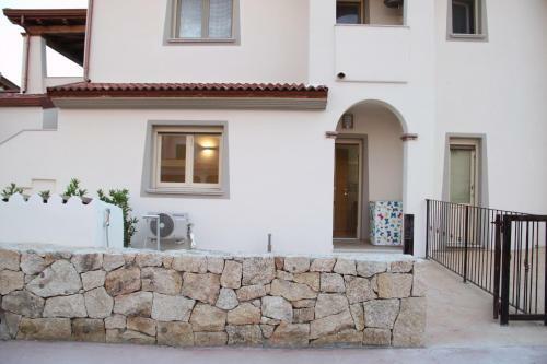 Mediterranean Sea Shell Pool House