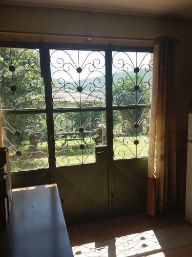 Apartamento Tavernetta Con Giardino