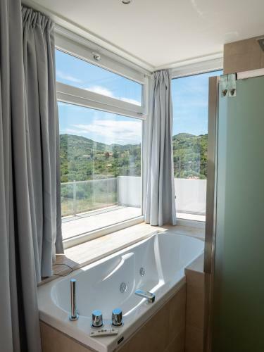 Villa Vista Mare Con Piscina Privata