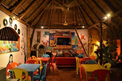 Hostal Casa Del Ritmo Hostel