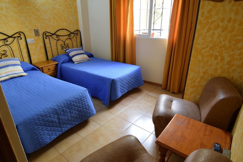 Hostal Cuevas