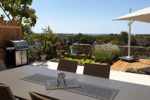 Caesarea Sea View Boutique Duplex