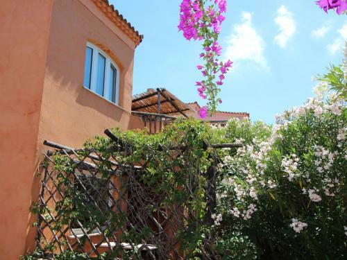 Casa In Costa Rossa
