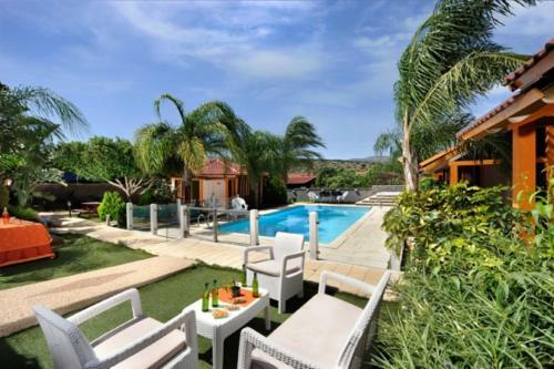 Lodge Atzulat Hakinneret