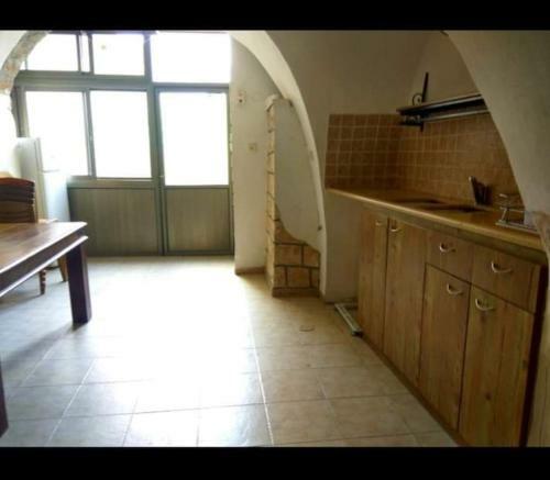 Classic Tzfat Courtyard