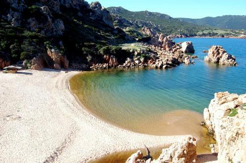 Apartamento Isola Rossa Appartamenti Paduledda