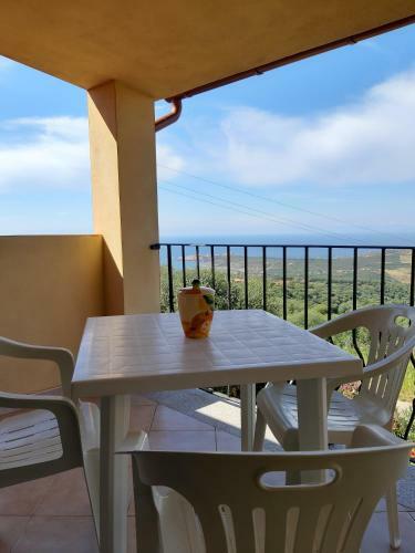 Apartamento Isola Rossa Appartamenti Paduledda