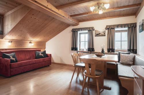Hostal Ciasa Altonn