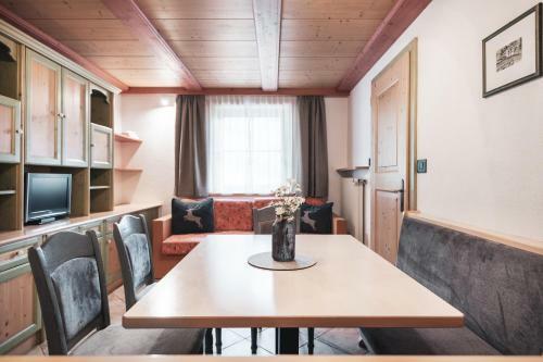 Hostal Ciasa Altonn