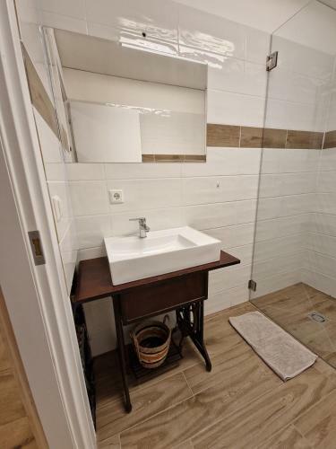 Apartamento Gurschler's Fewo " Die Schneiderei "