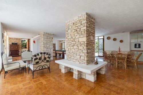 Villa Mina