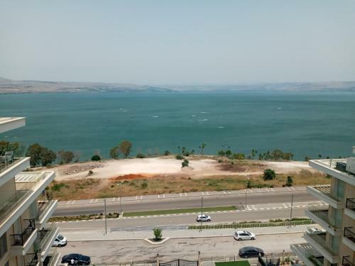 King David Breathtaking Lake View 4bdr Penthouse