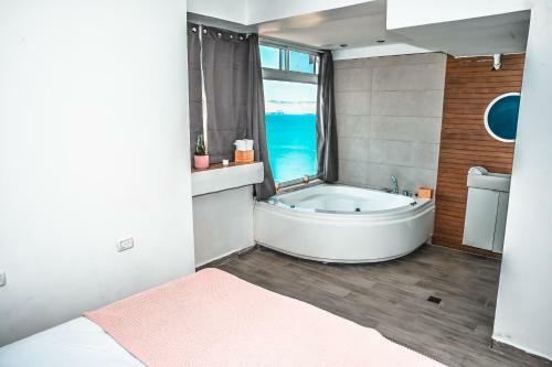 Lakeview Apartment