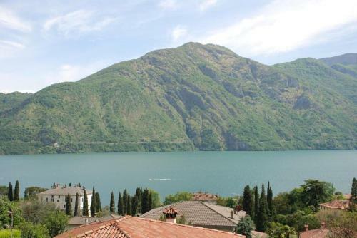 Stunning Lake View G.brentano