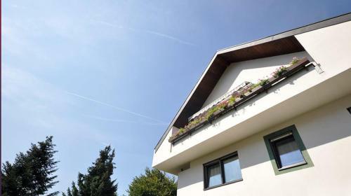 Apartamento Schnitzer Ferienwohnung Holunder