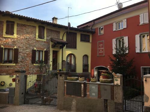 Apartamento Osteria Al Cantonaccio Con Alloggio