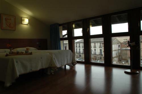 Hotel Zaravencia