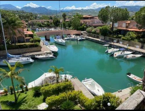 Portorosa Casa A 200 Mt Dal Mare