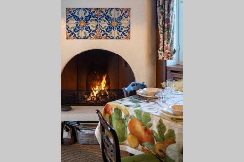 Villa Main Cottage Of Bellagio With Como Lake View