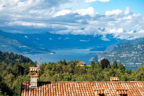 Villa Main Cottage Of Bellagio With Como Lake View