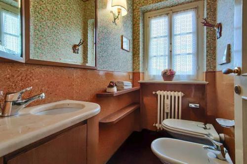 Villa Main Cottage Of Bellagio With Como Lake View