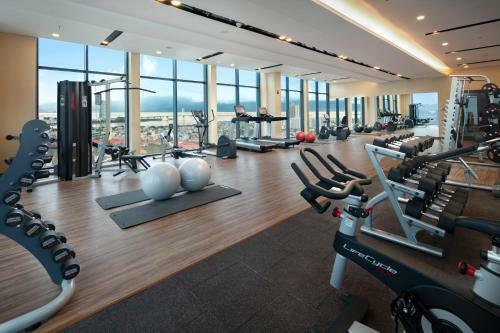 Brand New 2bdr Suite Rooftop Pool