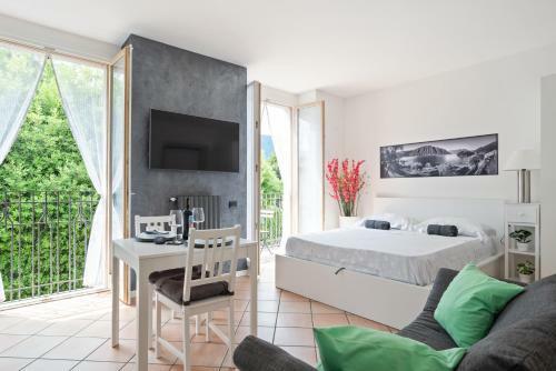 Apartamento Lake Como Studio With Balcony And Private Parking