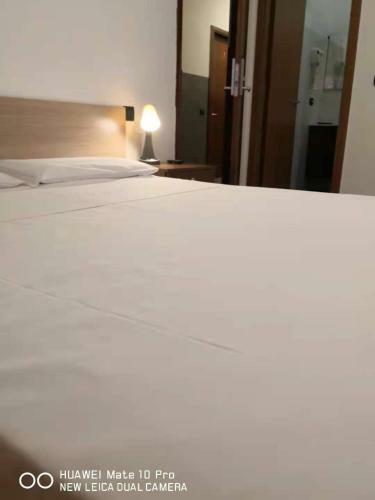 Hostal New Family Inn