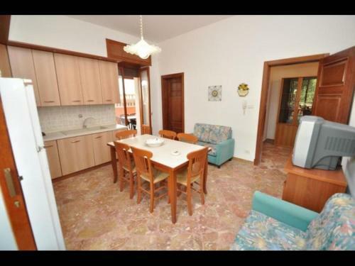 Two Bedrooms Apartment Near The Beach