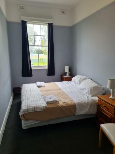 Kearsley Hotel