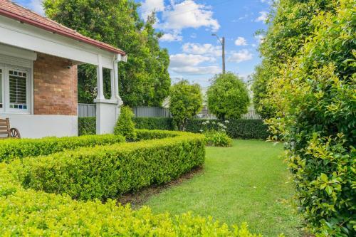Historic Holiday Home / Cessnock