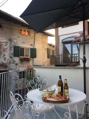 Villa Horse Shoe House