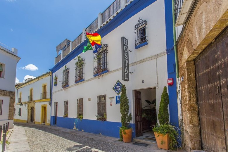 Hostal Osio - Backpackers