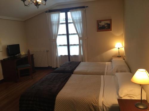 Hostal Zezilionea