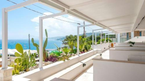 Lamanna's Hotel Club
