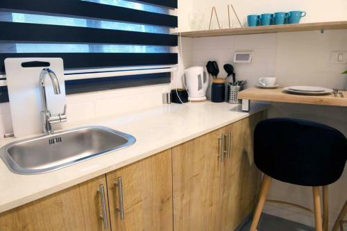 Boutique Apartment // City Center // Modern Vibe 3