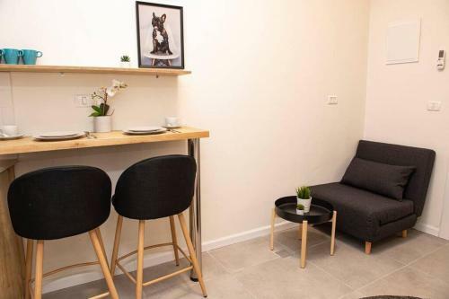 Boutique Apartment // City Center // Modern Vibe 3