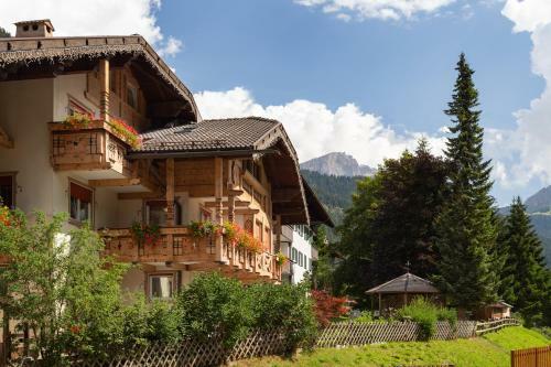 Apartamento Appartamenti Ladina