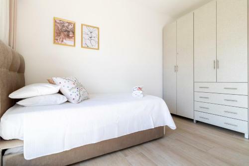Luxury Three-bedroom/terrace Over Old City View