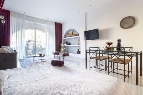 Cosy Studio In Mamilla, Free Parking Up To 5 Ppl