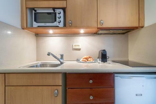 Cosy Studio In Mamilla, Free Parking Up To 5 Ppl