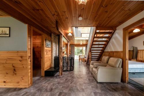 Hideaway Cottage