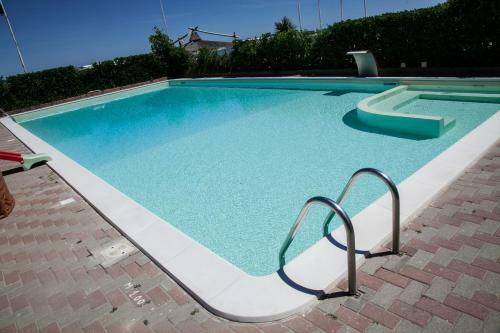 Hotel Meritime