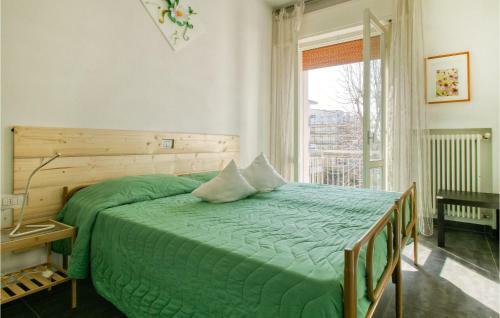 Stunning Apartment In Igea Marina With 2 Bedrooms