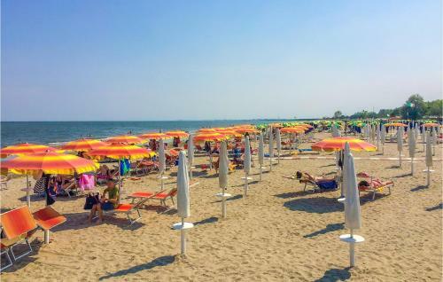 Stunning Apartment In Igea Marina With 2 Bedrooms